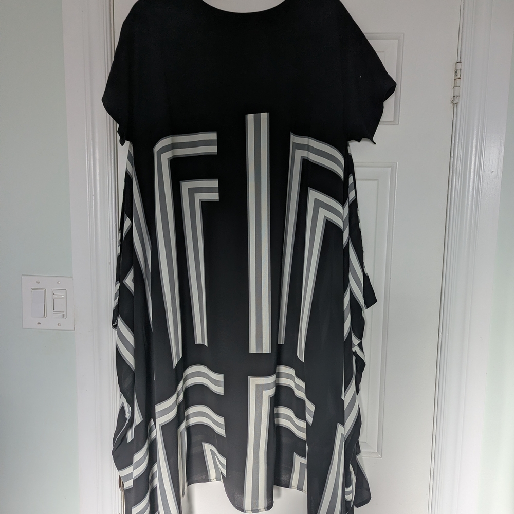Chic Asymmetrical Black and White Dress